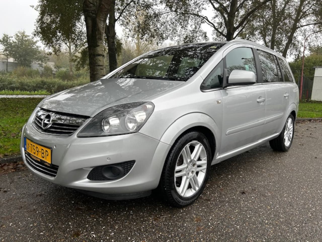 Opel Zafira - 1.8 Cosmo 7 persoons Airco - AutoWereld.nl