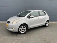 Toyota Yaris - 1.0 VVTi bouwjaar 2008 airco / lm velgen / mistlampen