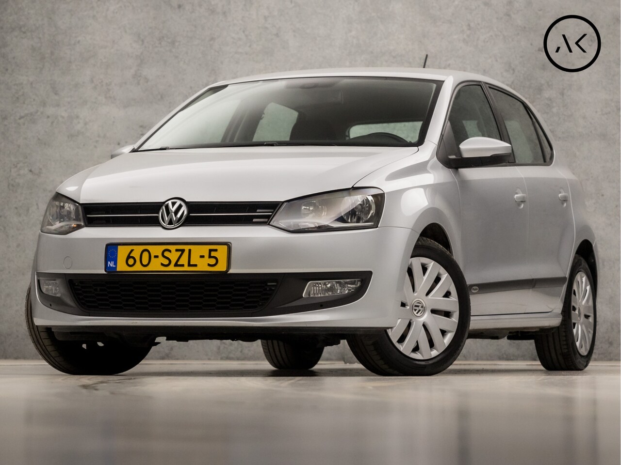 Volkswagen Polo - 1.4-16V Design Automaat (RADIO, AIRCO, CRUISE, SPORTSTOELEN, ELEK PAKKET, PARKEERSENSOREN, - AutoWereld.nl