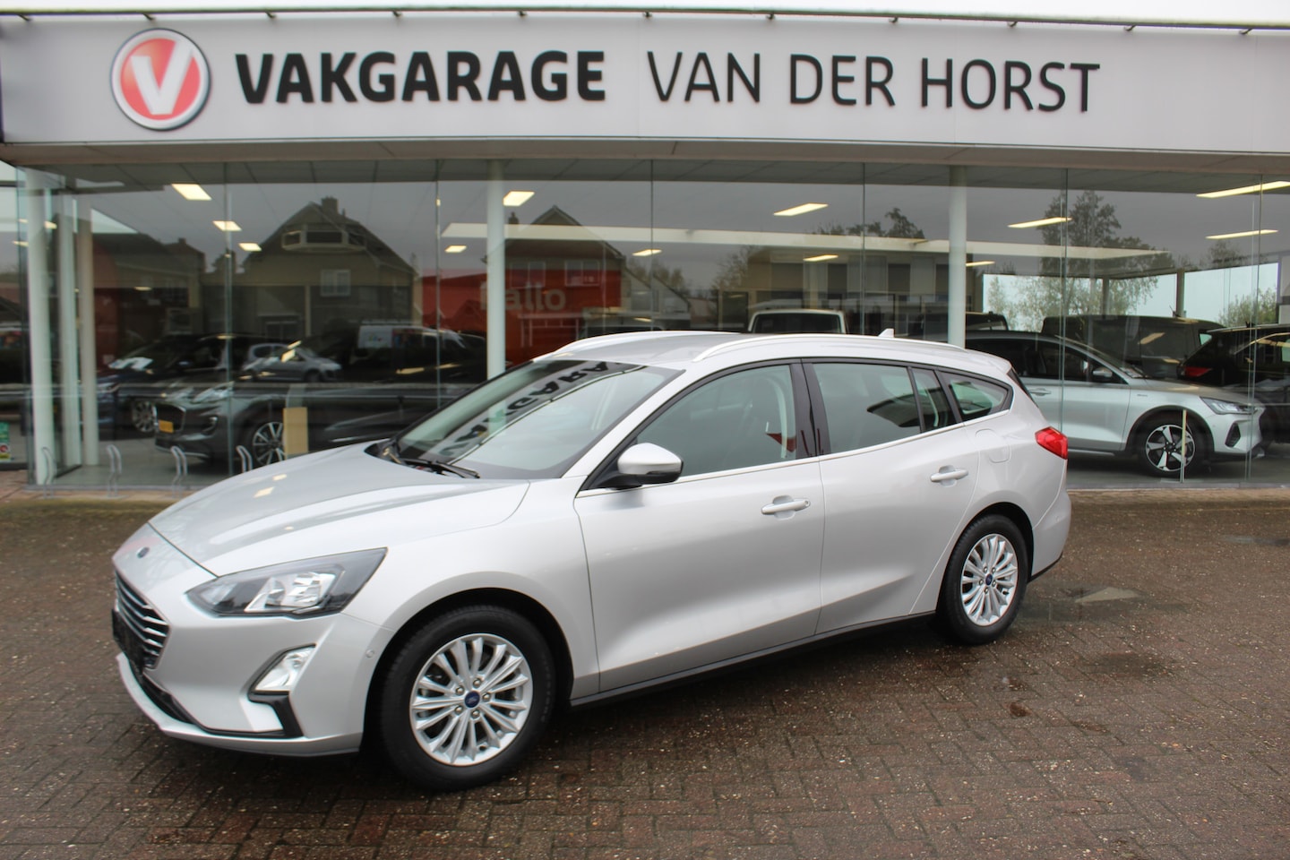 Ford Focus Wagon - 1.0-125pk EcoBoost Mild-hybrid Titanium. Mooie, ruime, luxe en comfortabele Ford Focus wag - AutoWereld.nl