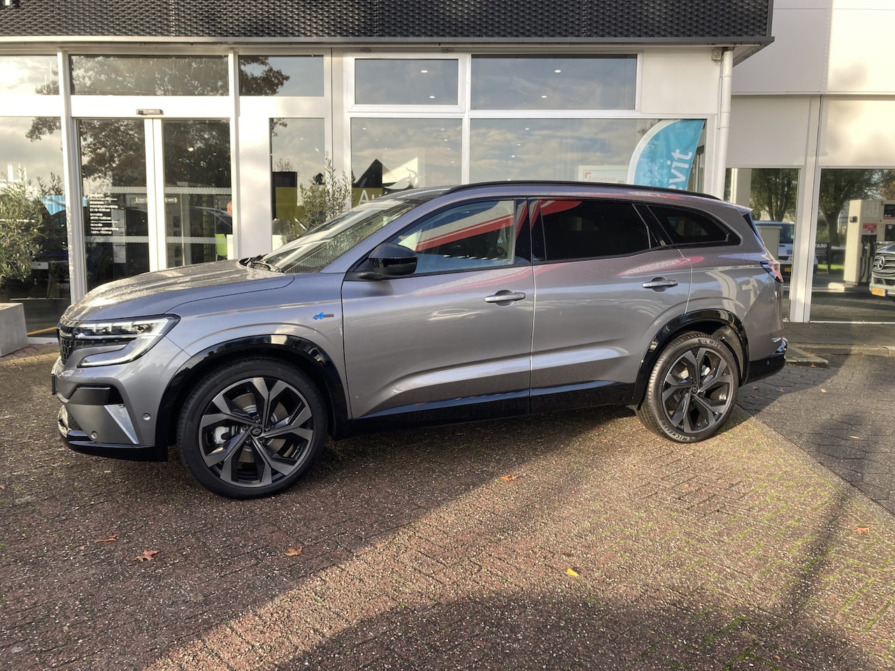 Renault Espace - E-Tech Hybrid 200 esprit Alpine 7p. - pack advanced driving assist / panoramisch vast glaz - AutoWereld.nl