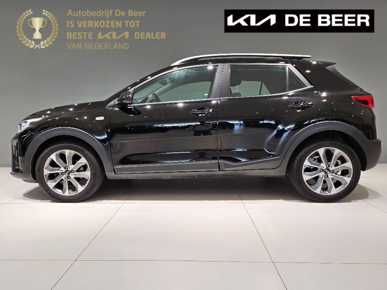 Kia Stonic - 1.0 T-GDi 100pk DynamicLine Navigatie Airco 17 Inch - AutoWereld.nl