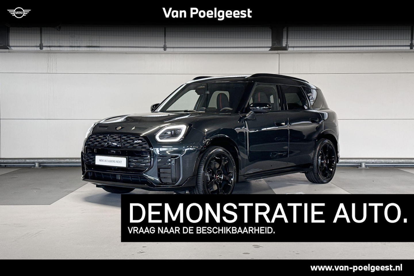 MINI Countryman - Electric E John Cooper Works 66.5 kWh | Pakket L | Dak en spiegelkappen in Jetblack - AutoWereld.nl