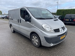 Renault Trafic - 2.0 dCi T27 L1H1 84KW Euro4 BTW en BPM VRIJ ( Honden rekken, Airco , trekhaak) DIRECT RIJK