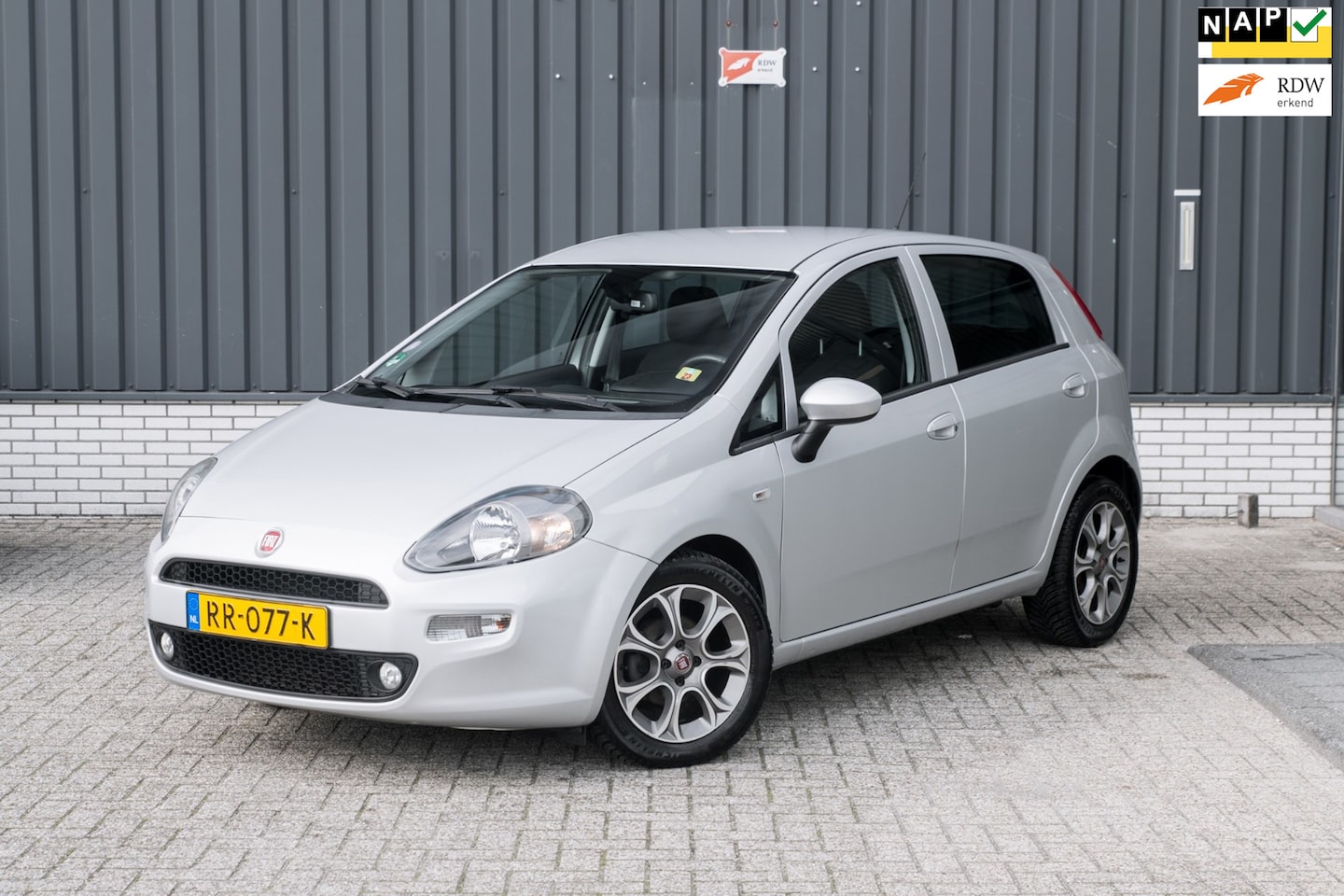 Fiat Punto Evo - 0.9 TwinAir Sempre*Navi* - AutoWereld.nl