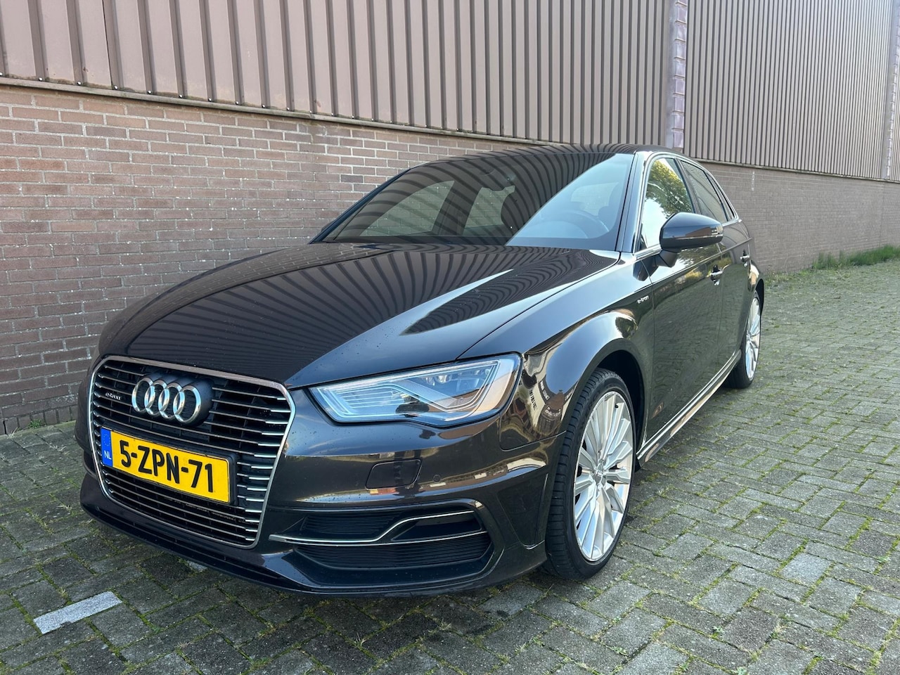 Audi A3 Sportback - 1.4 e-tron PHEV S-line Automaat Leer Navi - AutoWereld.nl