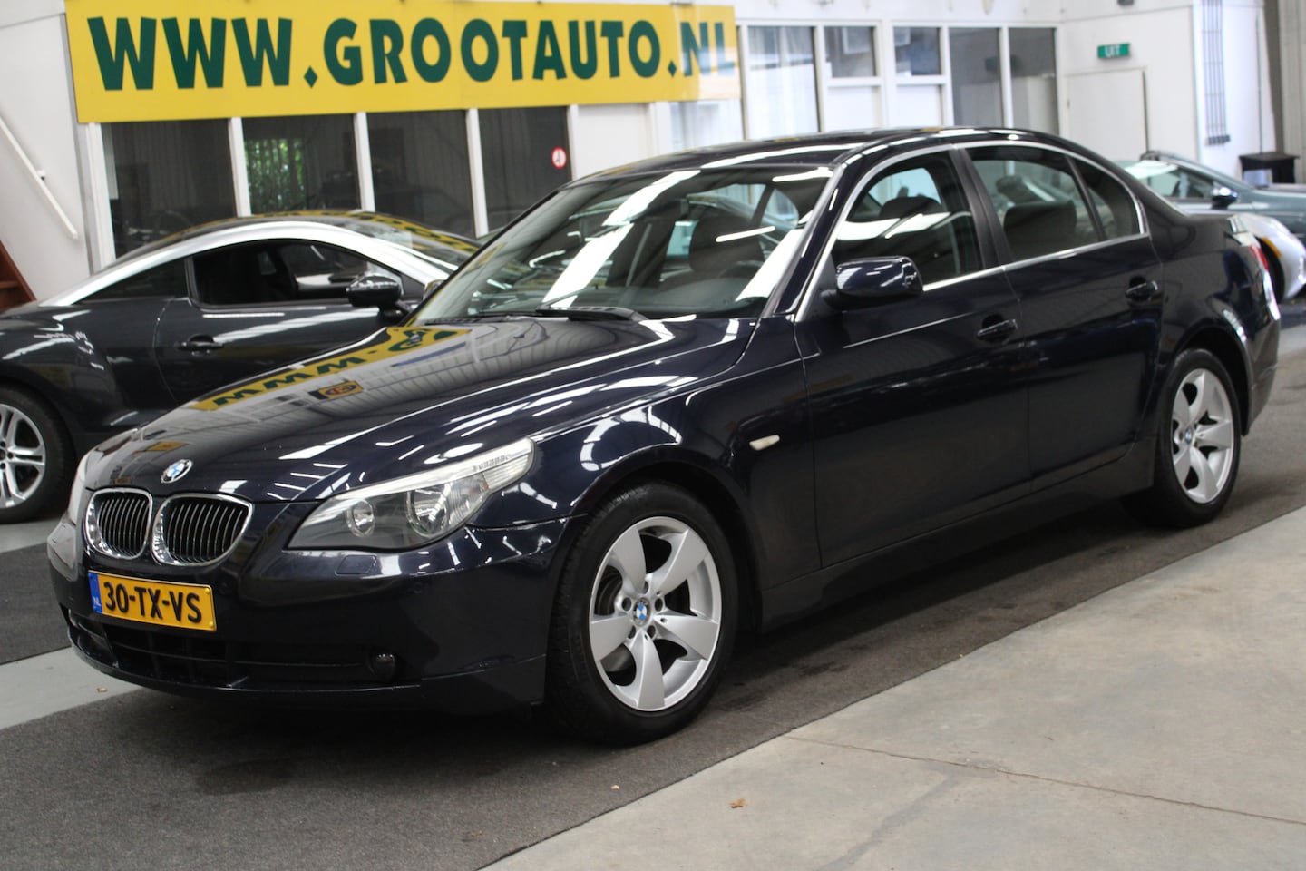 BMW 5-serie - 523i Executive Automaat Airco, Cruise Control, Half Leder, PDC, Stuurbekrachtiging - AutoWereld.nl