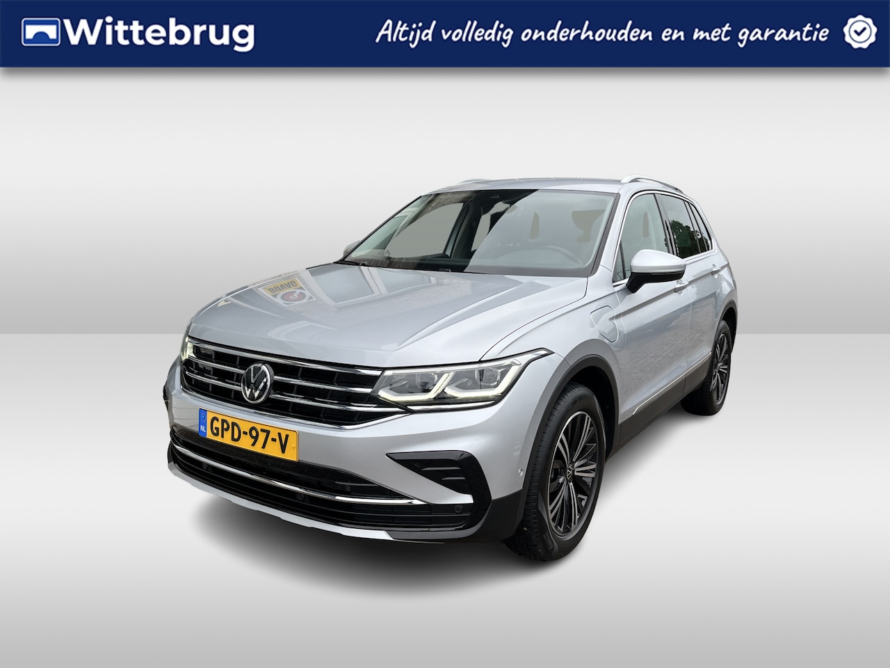 Volkswagen Tiguan - 1.4 TSI eHybrid Elegance / AUTOMAAT/ CAMERA/ PARK. SENSOREN/ MATRIX/ DODE HOEK/ ERGO ACTIV - AutoWereld.nl