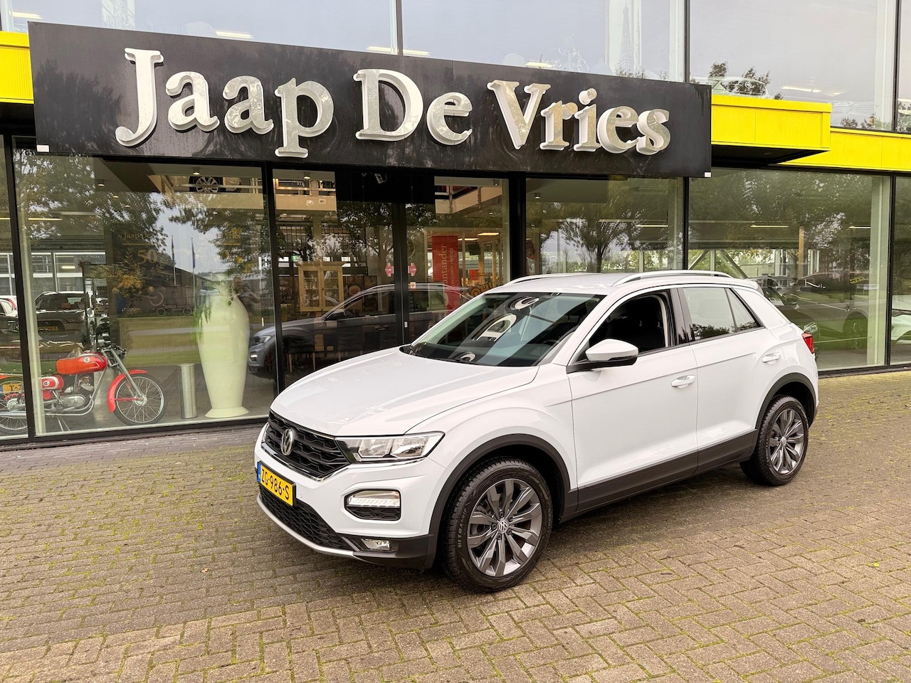 Volkswagen T-Roc - 1.5 TSI Style Business 1.5 TSI Style Business - AutoWereld.nl