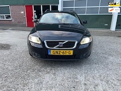 Volvo V50 - Youngtimer 2.4 5 cyl. 140 pk Mom. Automaat / Leer /Xenon/PDC