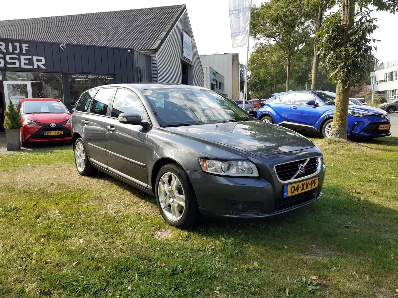 Volvo V50 - 2.4 Edition II *airco*leer*cruise*YOUNGTIMER*automaat* - AutoWereld.nl