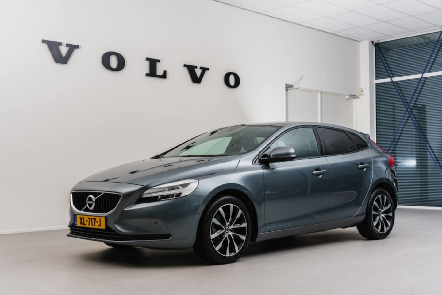 Volvo V40 - T3 Geartronic Dynamic Edition - AutoWereld.nl