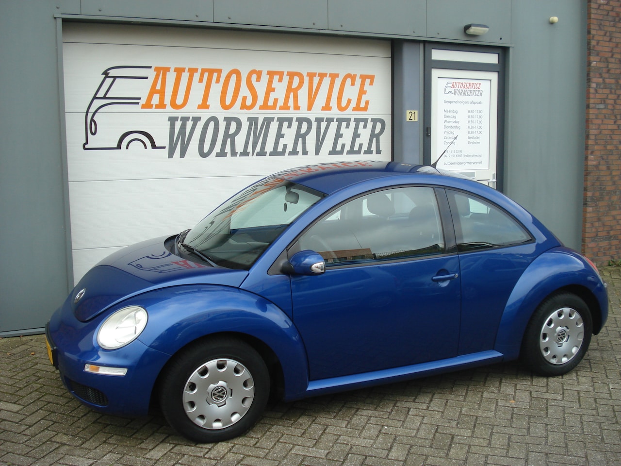 Volkswagen New Beetle - 1.6 Trendline - AutoWereld.nl