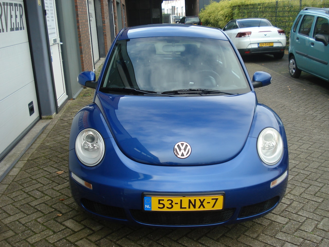 Volkswagen New Beetle - 1.6 Trendline