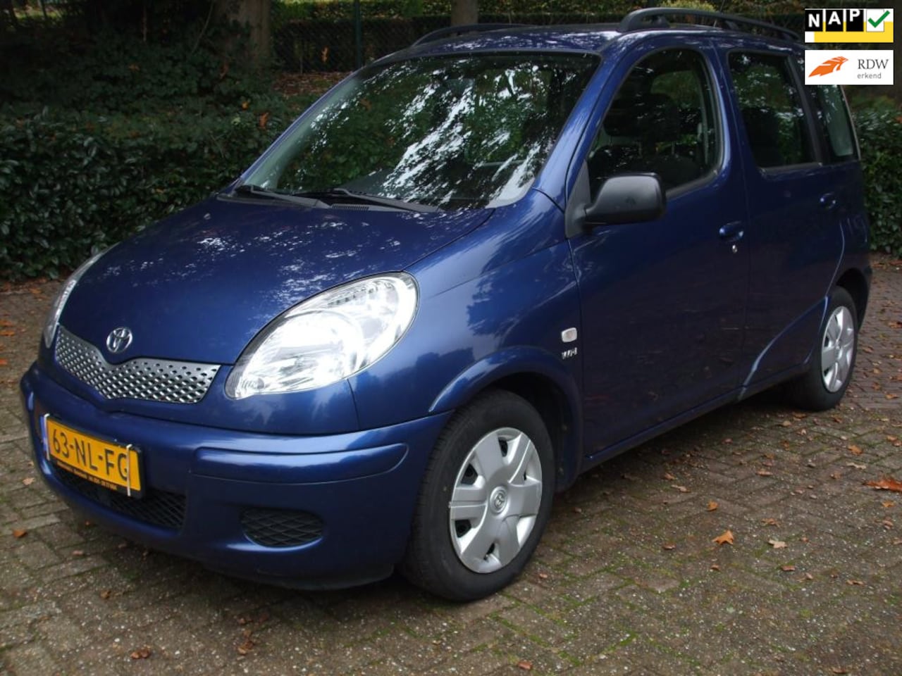 Toyota Yaris Verso - 1.3 VVT-i Sol airco 5 drs blauw 179 dkm NAP - AutoWereld.nl