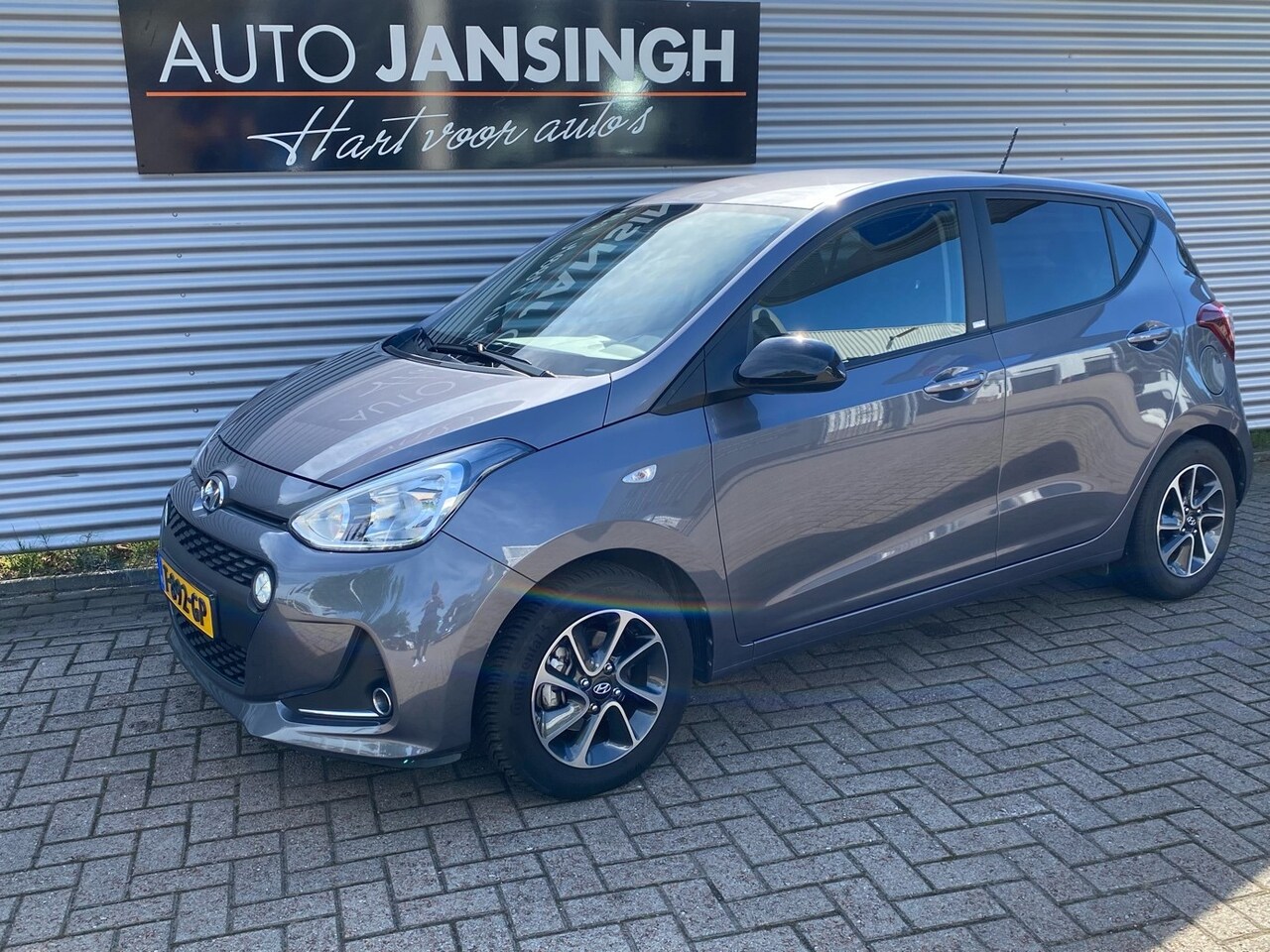 Hyundai i10 - 1.0i Comfort 5p. | Cruise Control | Stoelverwarming | Clima | Stuurverwarming | RIJKLAARPR - AutoWereld.nl