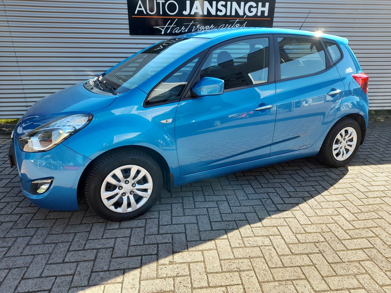 Hyundai ix20 - 1.4i i-Drive | Airco | Hoge zit | Zeer nette auto! | RIJKLAARPRIJS INCL 12 MAANDEN GARANTI - AutoWereld.nl