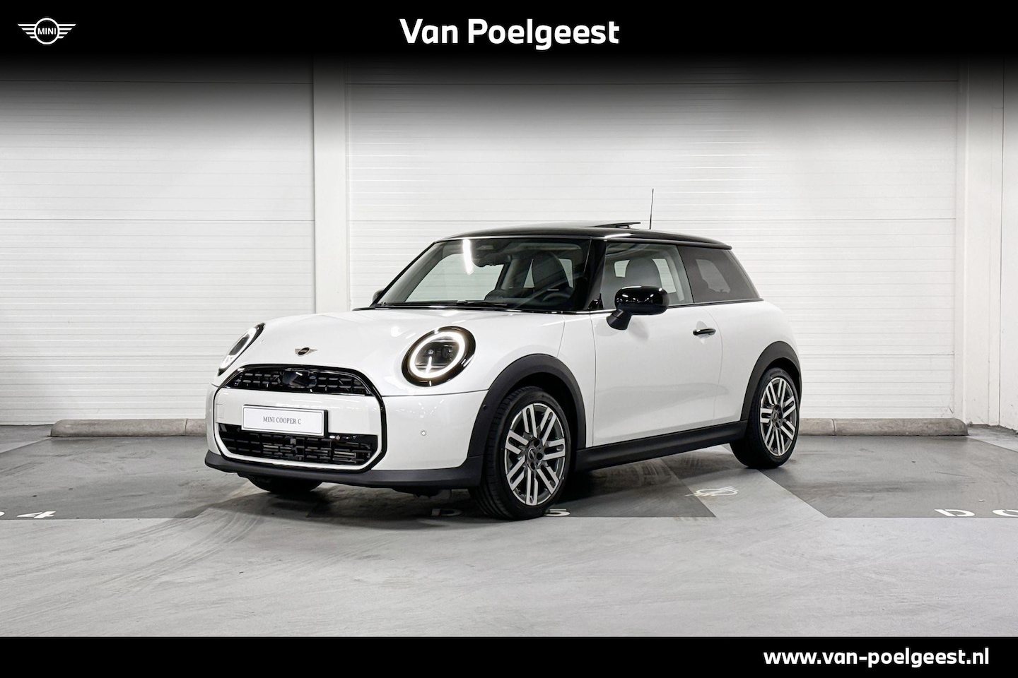 MINI Cooper - 3-deurs C | Classic uitvoering | M pakket | 17" Parallel Spoke 2-tone - AutoWereld.nl