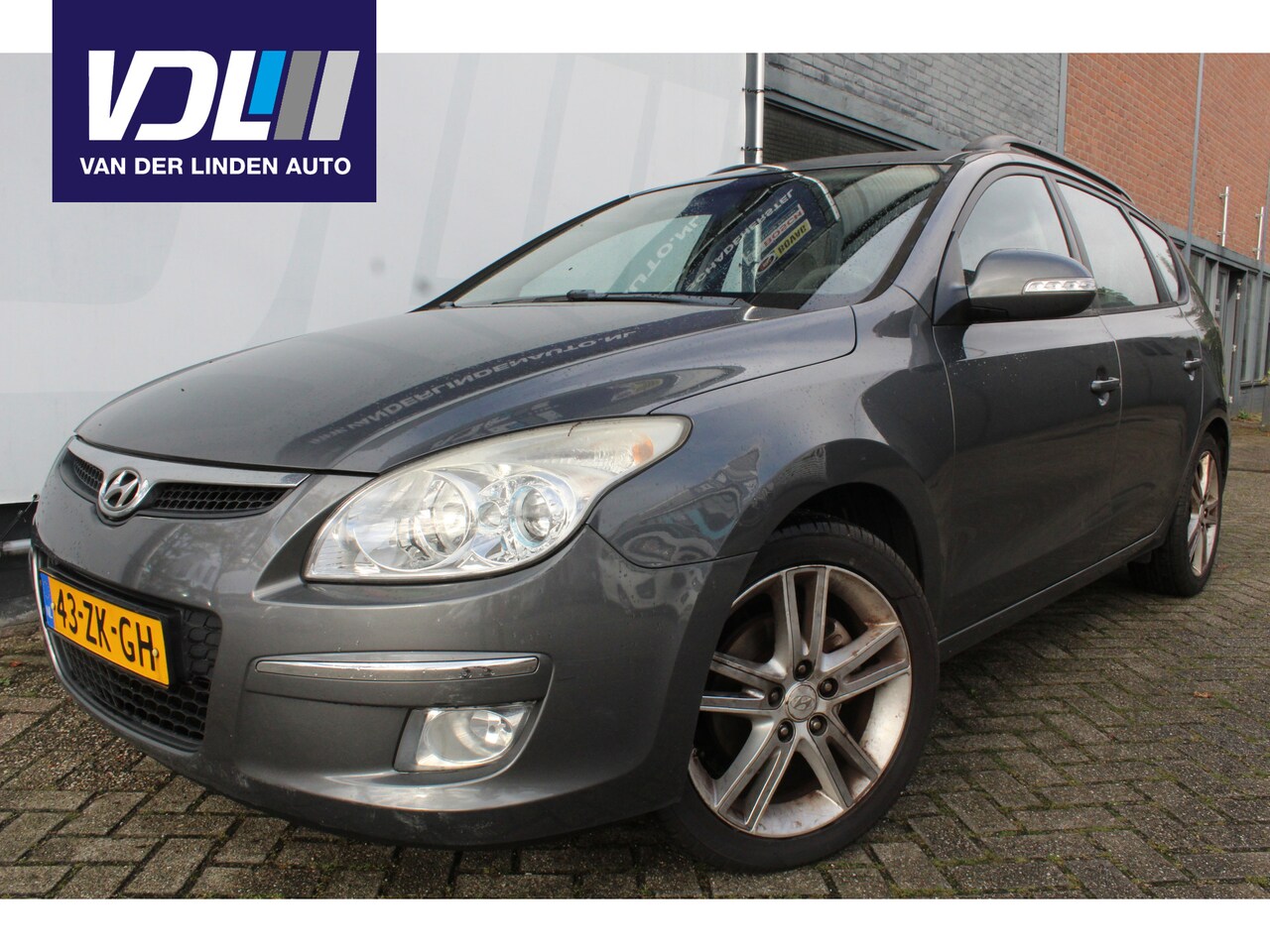 Hyundai i30 CW - 1.6i i-Catcher Airco l Lm-Velgen - AutoWereld.nl