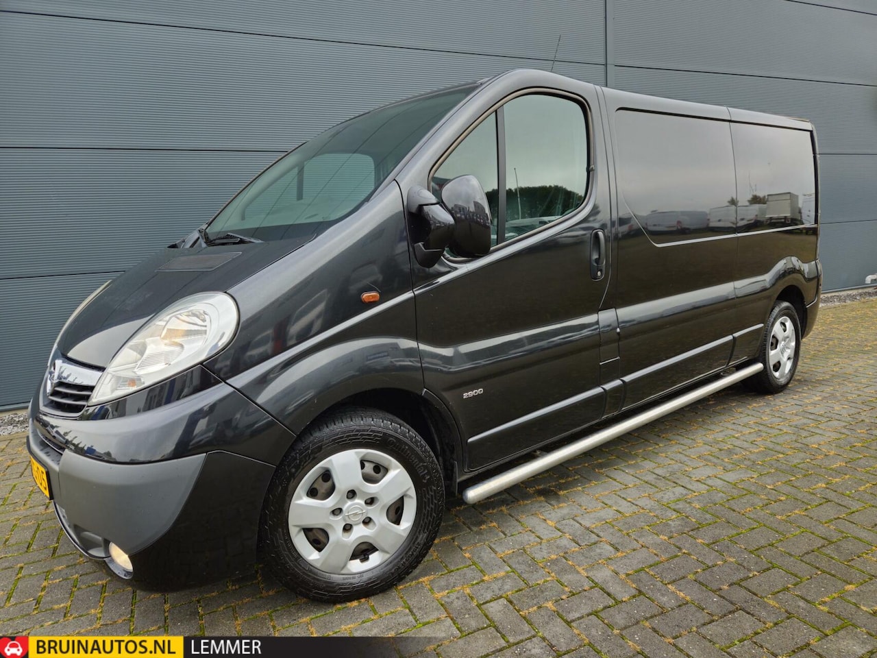 Opel Vivaro - 2.0 CDTI L2H1 Airco navi 115 PK trekhaak - AutoWereld.nl