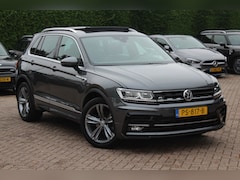 Volkswagen Tiguan - 1.4 TSI Comfortline Business R / Trekhaak / Virtual Cockpit / Navigatie / Parkeerhulp V+A