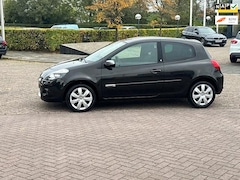 Renault Clio - 1.2 TCe 20th Anniversary Jubeleum, bj.2011, kleur:zwart, NAP met 127506 km.en APK tot 10/2