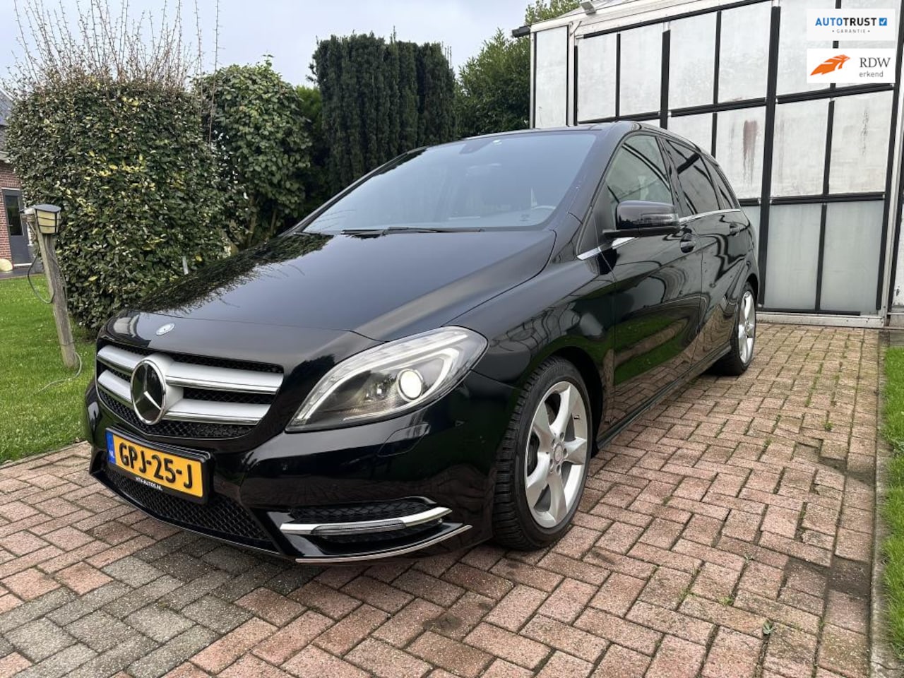 Mercedes-Benz B-klasse - 250 Prestige Pano Leder weinig kilometers - AutoWereld.nl