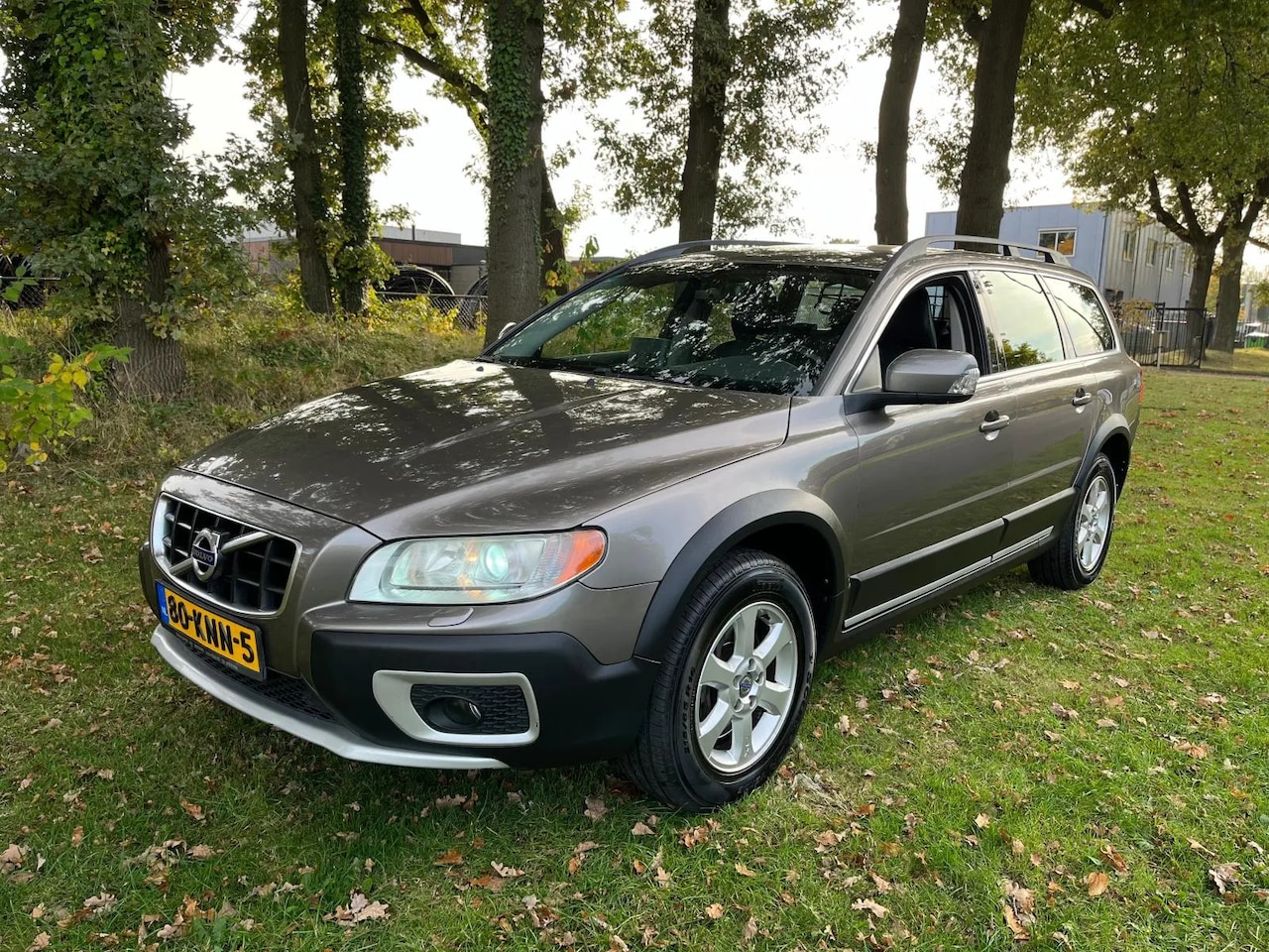 Volvo XC70 - 2.4D Kinetic Autm/Navi/Xenon/Leder - AutoWereld.nl