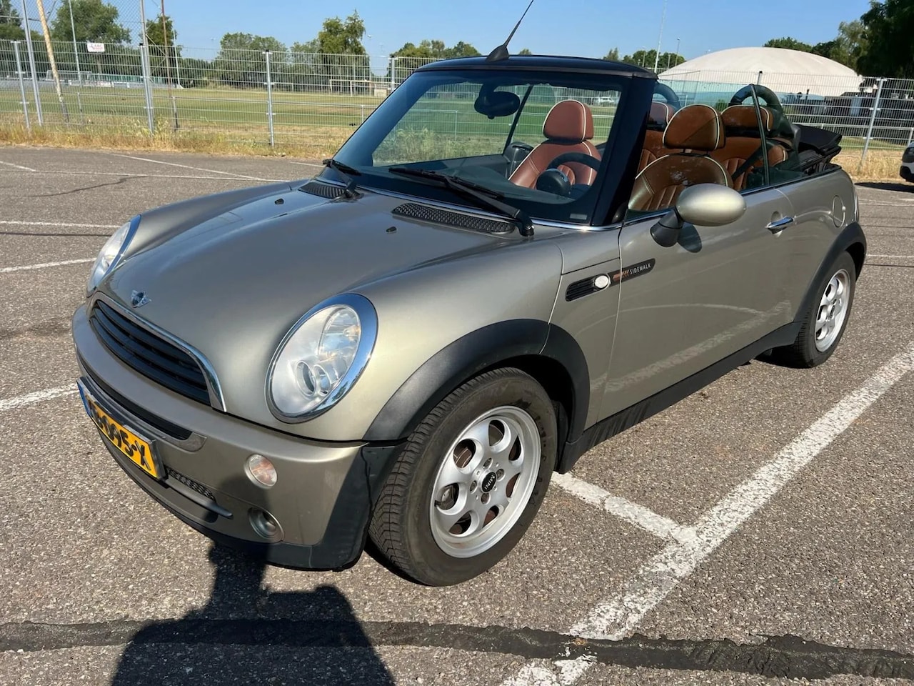 MINI Cabrio - 1.6 One Sidewalk Mini 1.6 One Sidewalk - AutoWereld.nl