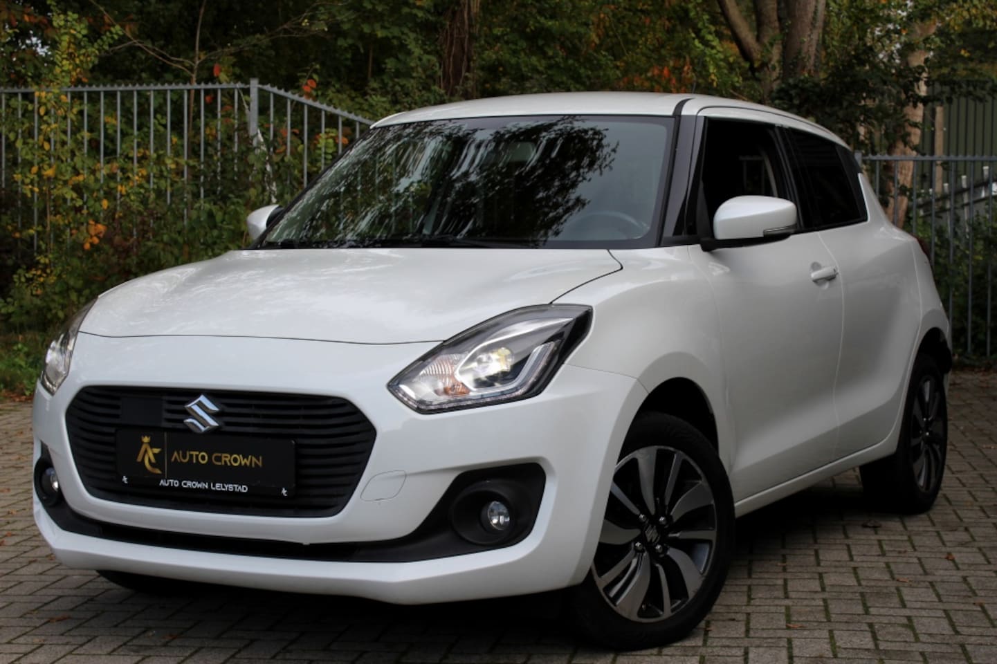 Suzuki Swift - 1.2 Stijl Smart Hybride BJ.2017 (98.025KM) - AutoWereld.nl