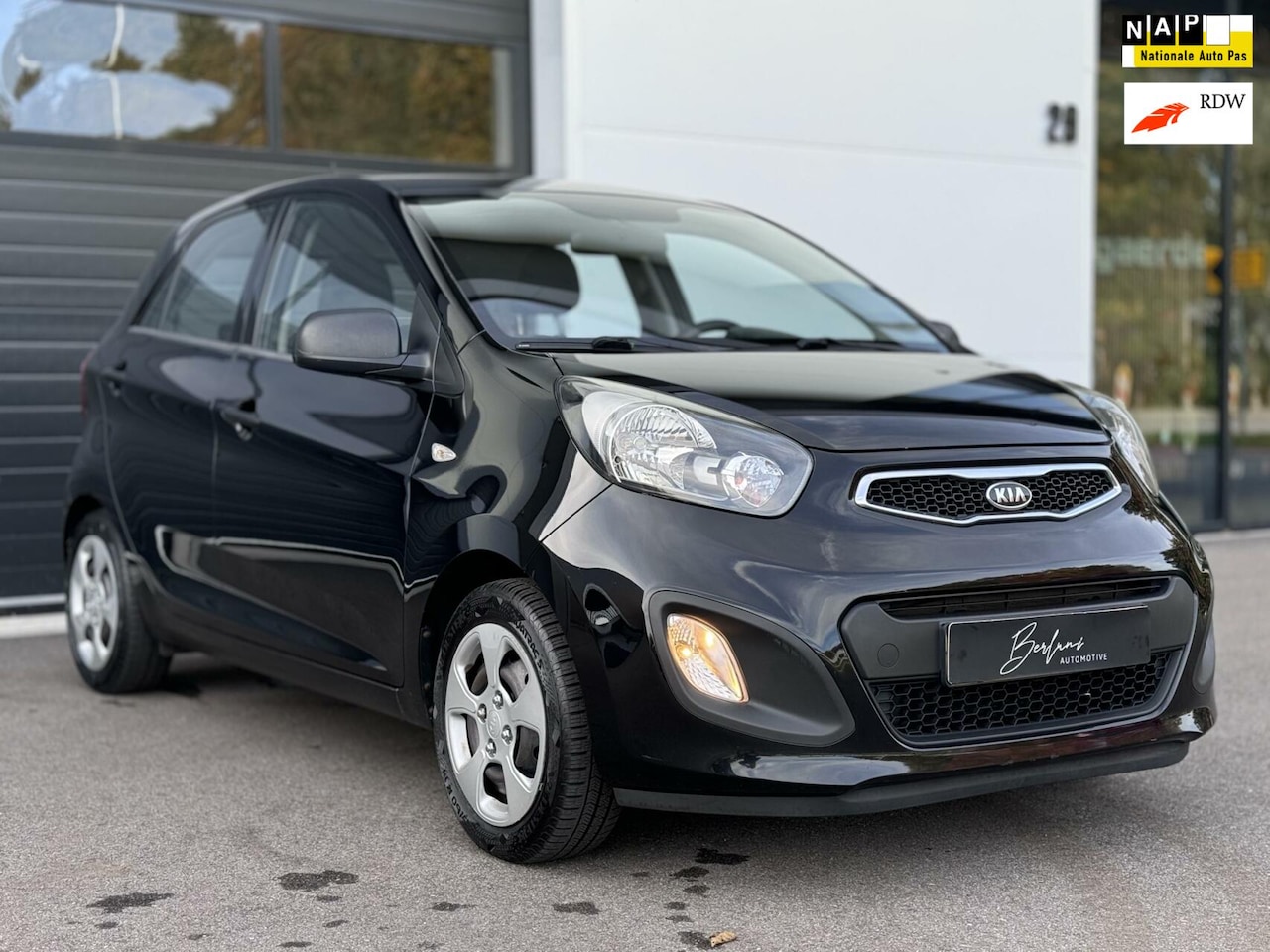 Kia Picanto - 1.2 CVVT Comfort Airco | 4 cilinder|4seizoensban - AutoWereld.nl