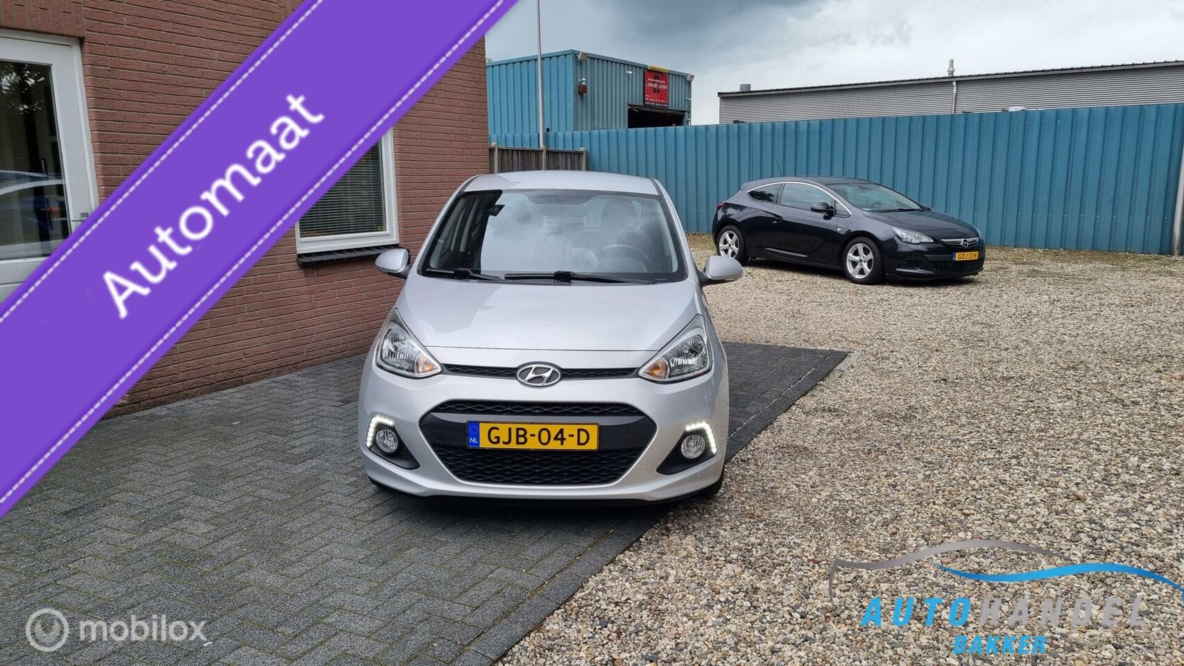 Hyundai i10 - 1.2i Motion Premium automaat - AutoWereld.nl