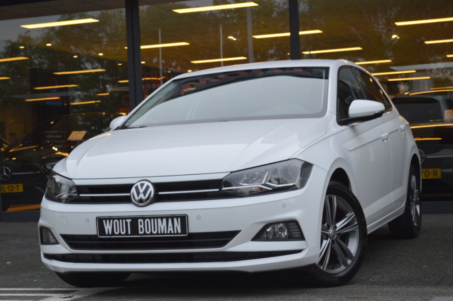 Volkswagen Polo - 1.0 TSI Highline Led Navi Clima Pdc - AutoWereld.nl