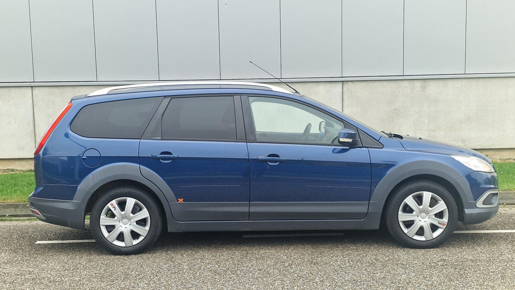 Ford Focus Wagon - 1.6 Titanium 1.6 Titanium - AutoWereld.nl