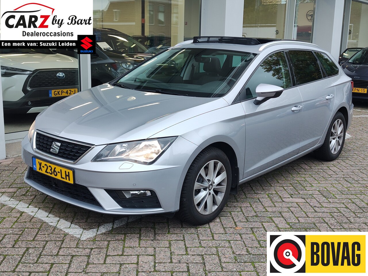 Seat Leon ST - 1.0 TSI STYLE ULTIMATE Open dak | Camera | Stoelverw. | All Seasonbanden - AutoWereld.nl