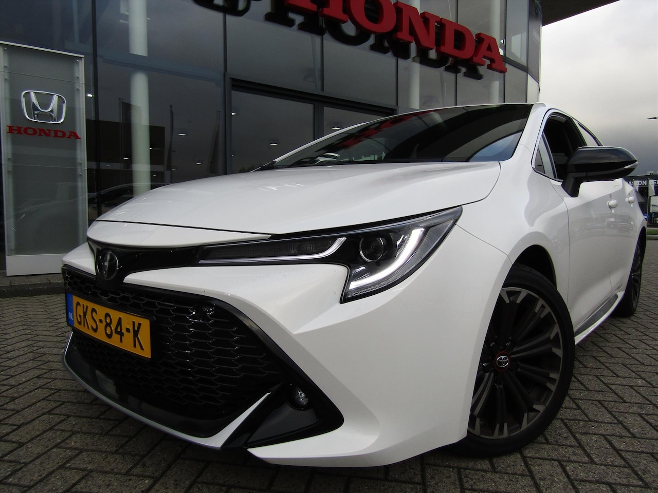 Toyota Corolla - 1.8 Hybrid 122pk CVT GR Sport - AutoWereld.nl