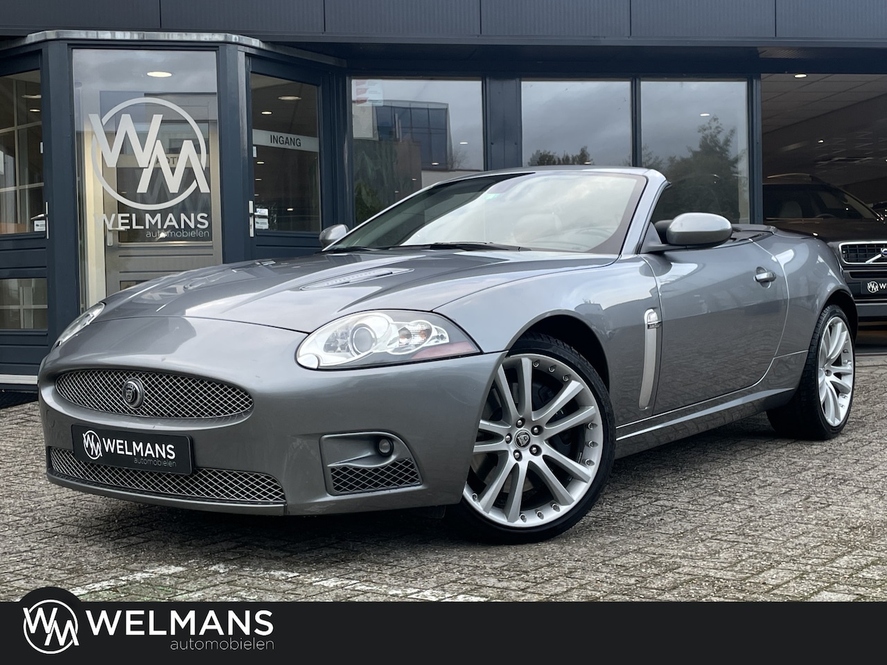 Jaguar XKR - 4.2 Supercharged V8 Convertible Youngtimer l 417 PK - AutoWereld.nl