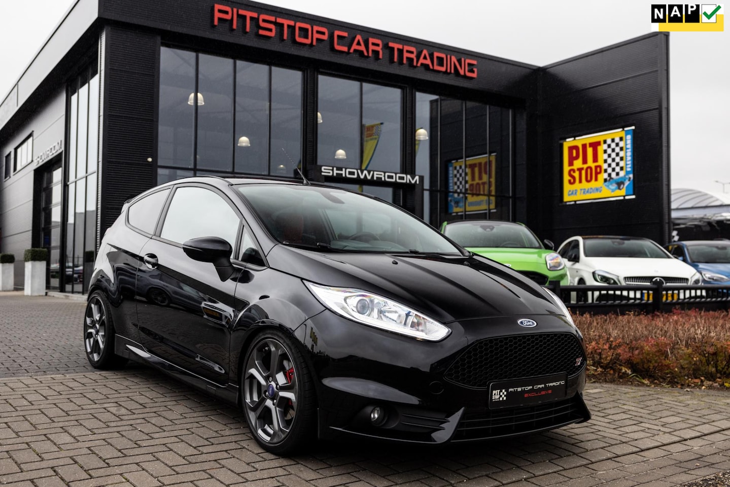 Ford Fiesta - 1.6 ST2 1.6 ST2, 182 PK, Cruise, PDC, Navi, Style Pakket! - AutoWereld.nl