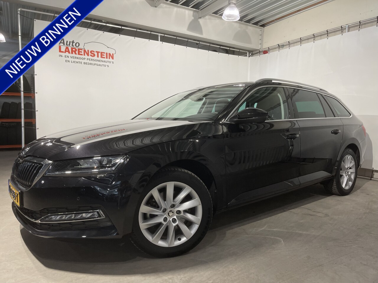 Skoda Superb Combi - 1.5 TSI 150pk ACT Business Edition Plus DSG7 110kw Carplay / Elektr.A,Klep / Panoramadak / - AutoWereld.nl