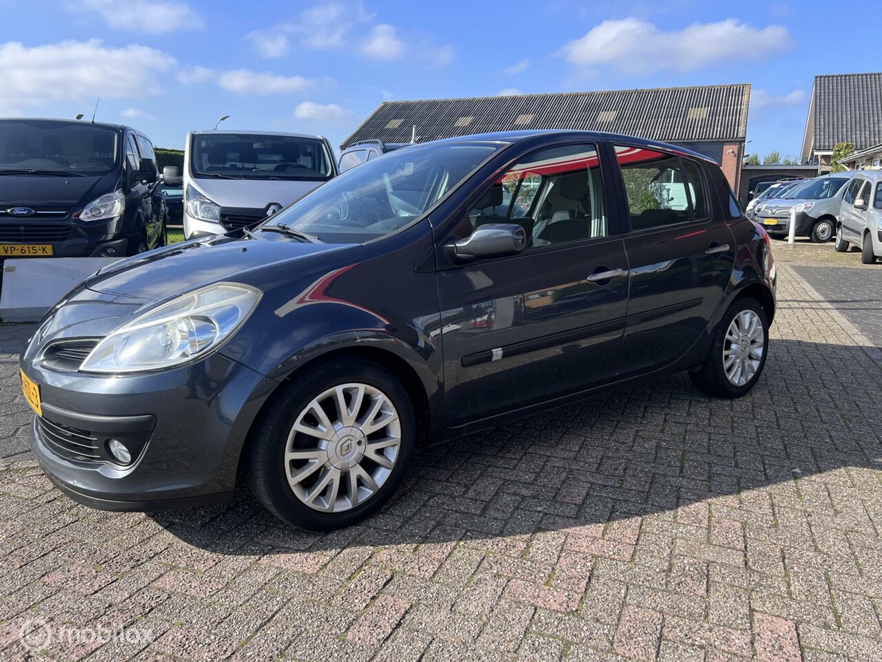 Renault Clio - 1.2-16V Collection 1.2-16V Collection - AutoWereld.nl