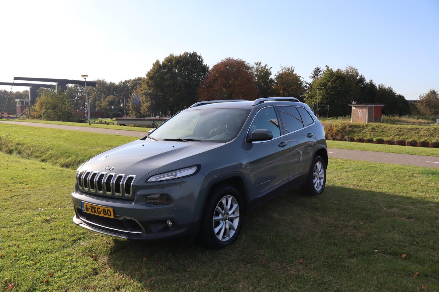 Jeep Cherokee - 2.0 Limited AWD Automaat/Airco - AutoWereld.nl