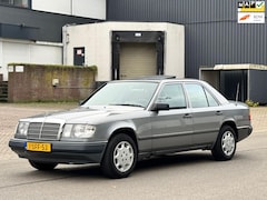 Mercedes-Benz 200-500 (W124) - 200