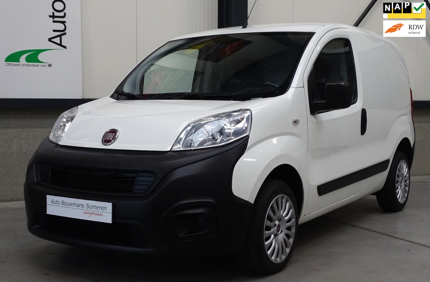 Fiat Fiorino - 1.3 MultiJet - AIRCO/CENTR.VERGR./PARK.ASSIST/ BLUE AND ME/ ETC - AutoWereld.nl