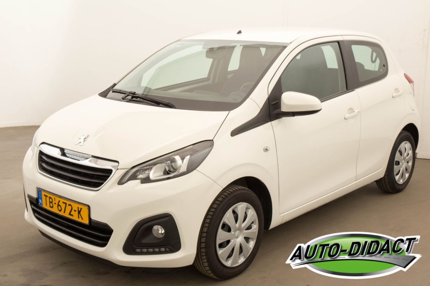 Peugeot 108 - 1.0 e-VTi Automaat - AutoWereld.nl