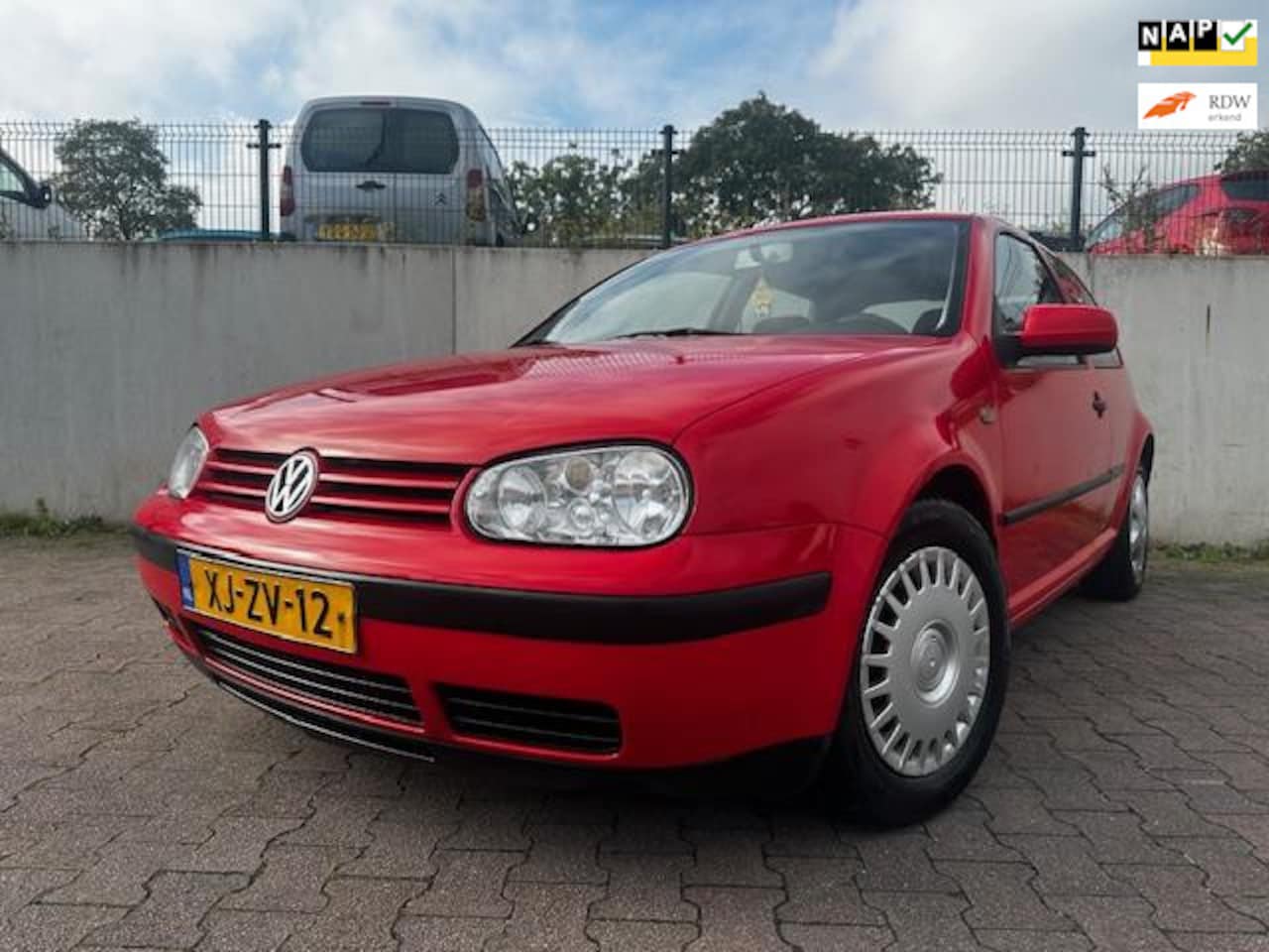 Volkswagen Golf - 1.6/INRUIL KOOPJE/MEENEEM PRIJS/€799/NIEUWE KOPELLING/ - AutoWereld.nl