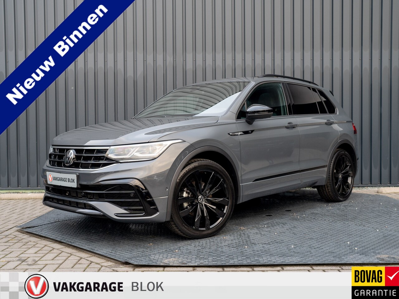 Volkswagen Tiguan - 1.5 TSI R-Line Business+ | Panodak | Trekhaak wegkl. | 20'' | IQ Light | Prijs Rijklaar!! - AutoWereld.nl