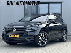 Volkswagen Touareg - 3.0 TSi V6 4MOTION R - 462 PK - Panorama - Trekhaak - Matrix Led - Luchtvering