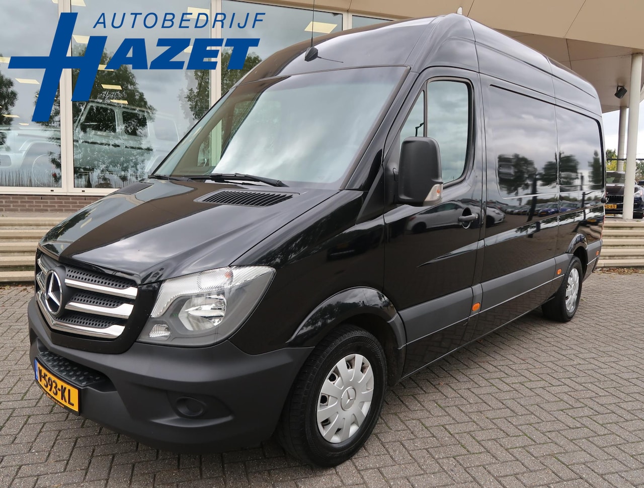 Mercedes-Benz Sprinter - 316 2.2 CDI 163 PK AUT7 L2H2 + CAMERA / NAVIGATIE / TREKHAAK / CRUISE CONTROL - AutoWereld.nl