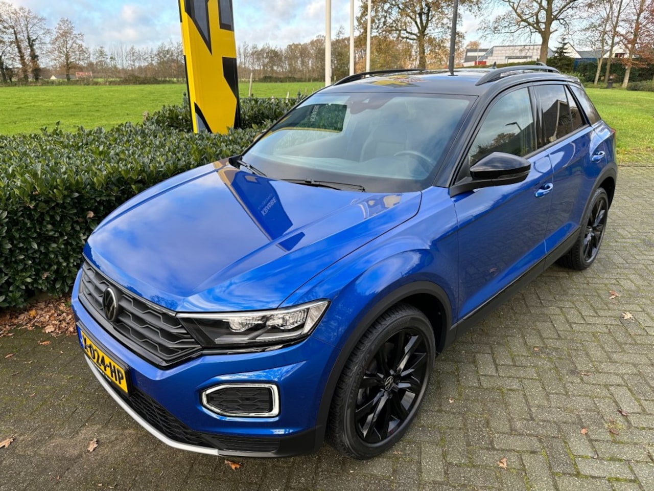 Volkswagen T-Roc - 2.0 TSI 4Motion Sport Camera / Cockpit / Standverwarming - AutoWereld.nl