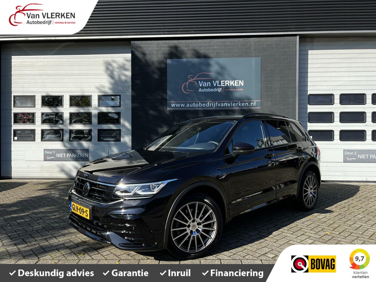 Volkswagen Tiguan - 1.4 TSI eHybrid R-Line LEER PANORAMADAK - AutoWereld.nl